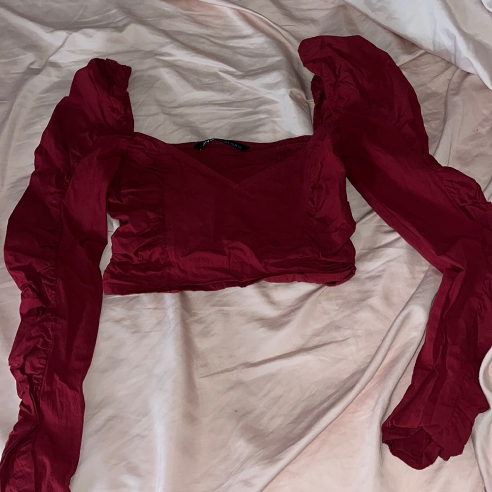 Dark red crop shoulder blouse
